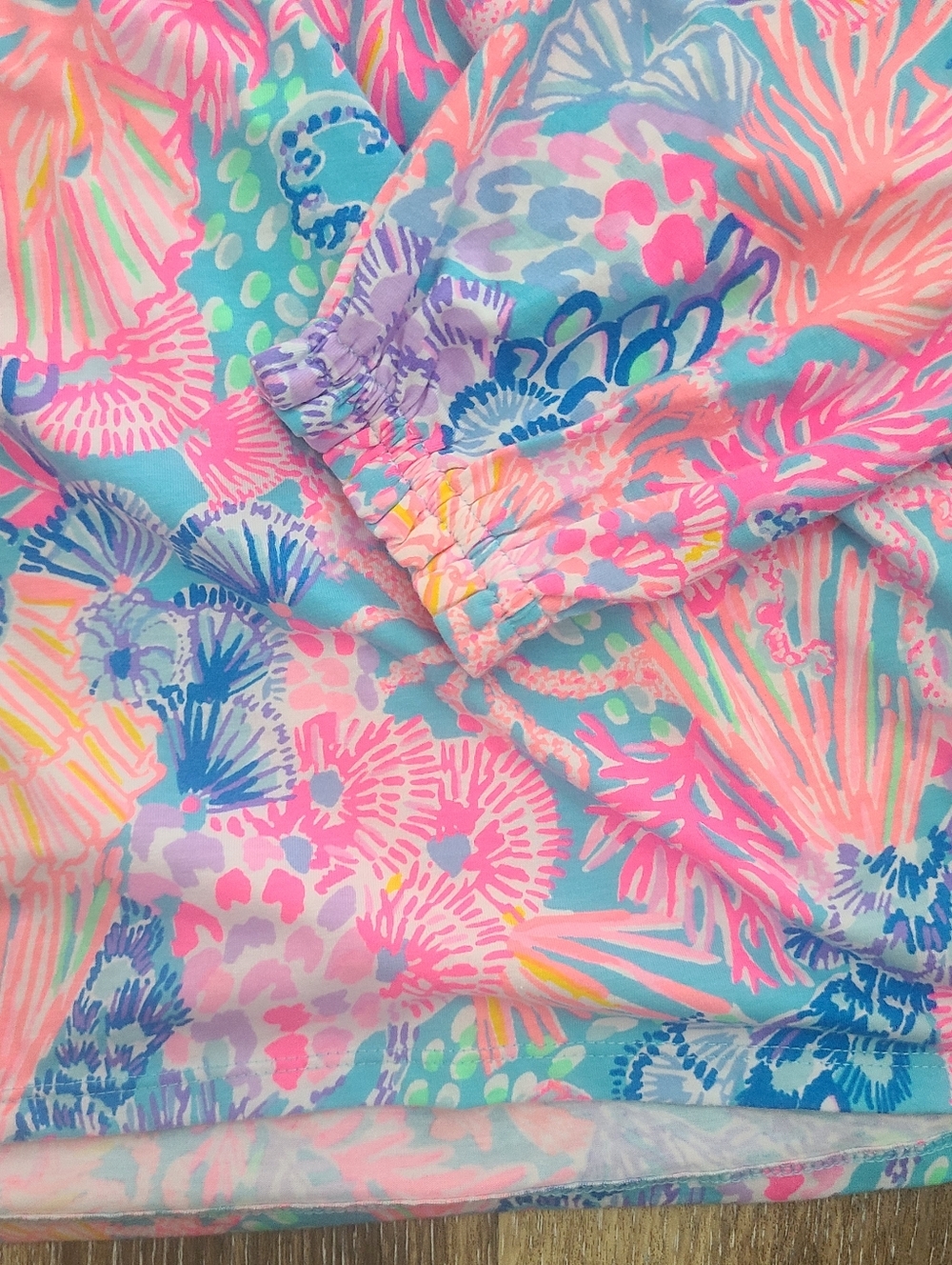 Lilly Pulitzer Winona Tunic Top in the "Multi Splendor in the Sand" Size Small - Picture 4 of 5
